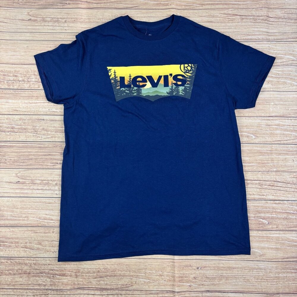 Levis Womens  Navy Graphic Tee 2XL Outdoor Scene Logo 100% Cotton Crewneck